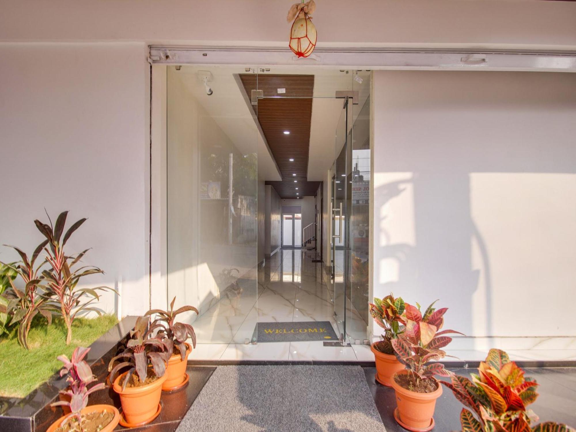 Hotel O Rr Residency Khammam Εξωτερικό φωτογραφία